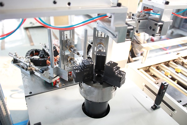 【上海劍平】車輪總成動平衡檢測線，顛覆你對車胎平衡的認(rèn)知